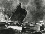 Ein Stich zeigt den Untergang der Titanic